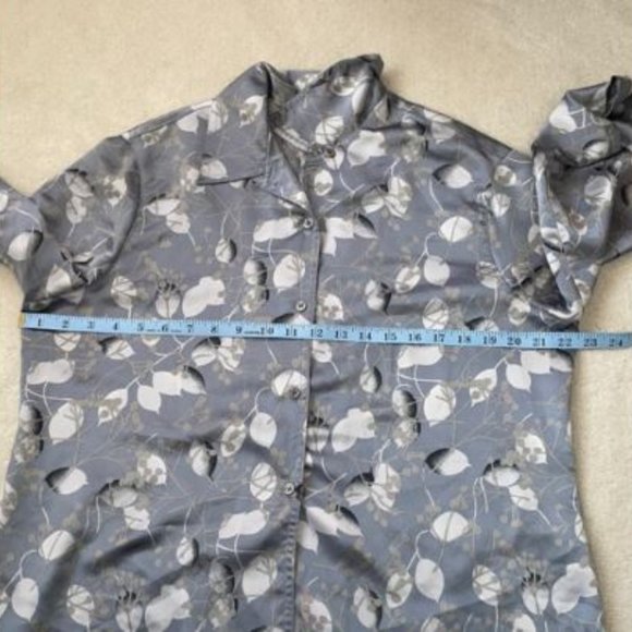 Gorgeous Satin Pyjama-Style Shirt - Picture 5 of 9